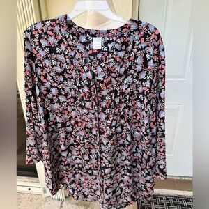 TERRA & SKY. NWT. Floral printed Tunic. Long wide Sleeves. Size 16W-18W